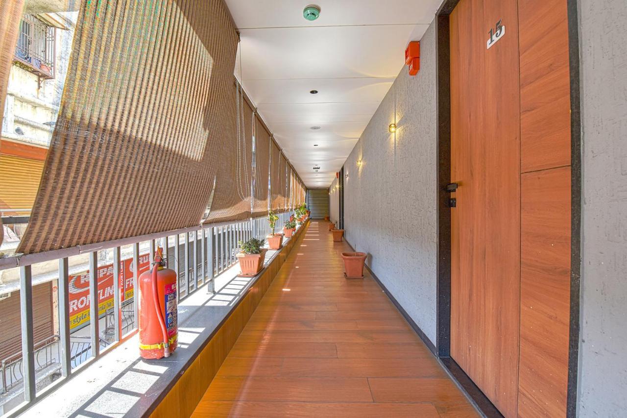 Fabhotel Udhna Inn, Near Udhna Junction Σουράτ Εξωτερικό φωτογραφία