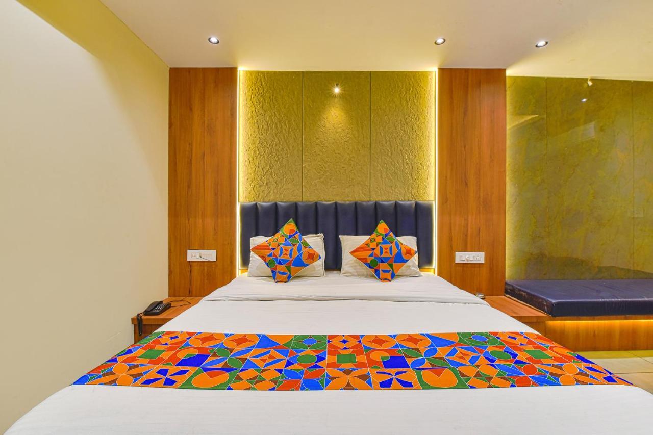 Fabhotel Udhna Inn, Near Udhna Junction Σουράτ Εξωτερικό φωτογραφία
