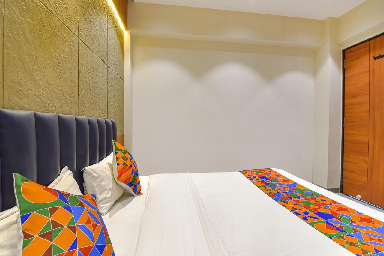 Fabhotel Udhna Inn, Near Udhna Junction Σουράτ Εξωτερικό φωτογραφία