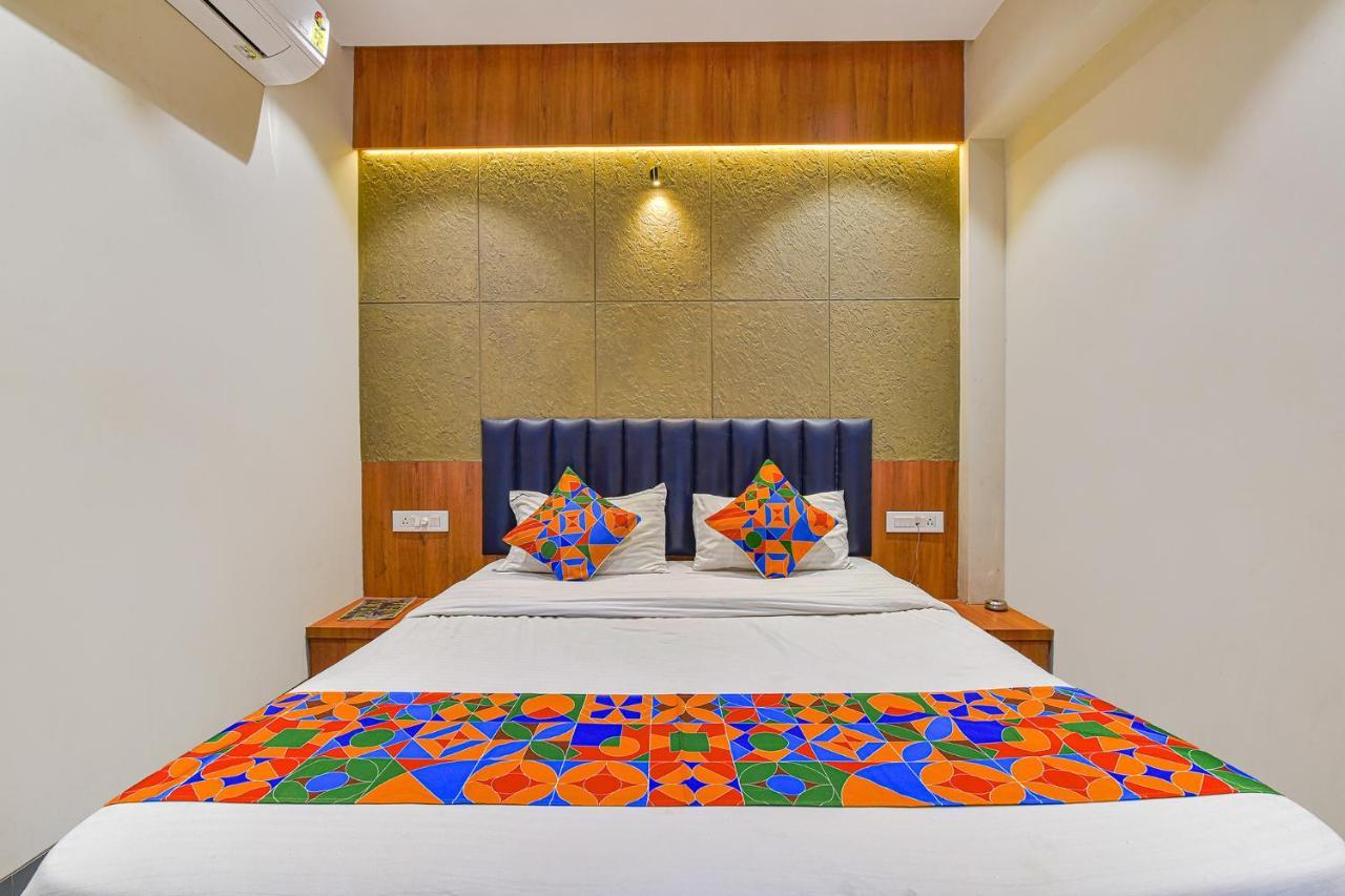 Fabhotel Udhna Inn, Near Udhna Junction Σουράτ Εξωτερικό φωτογραφία